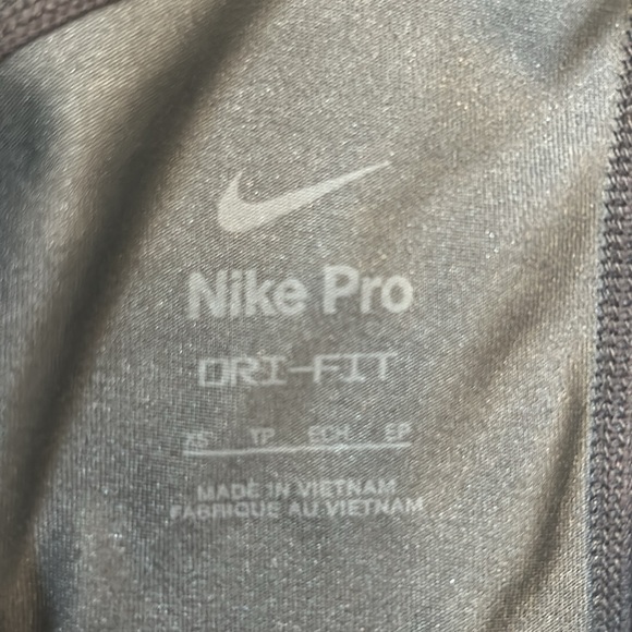 Nike Pro Black Camo Shorts - Picture 3 of 3